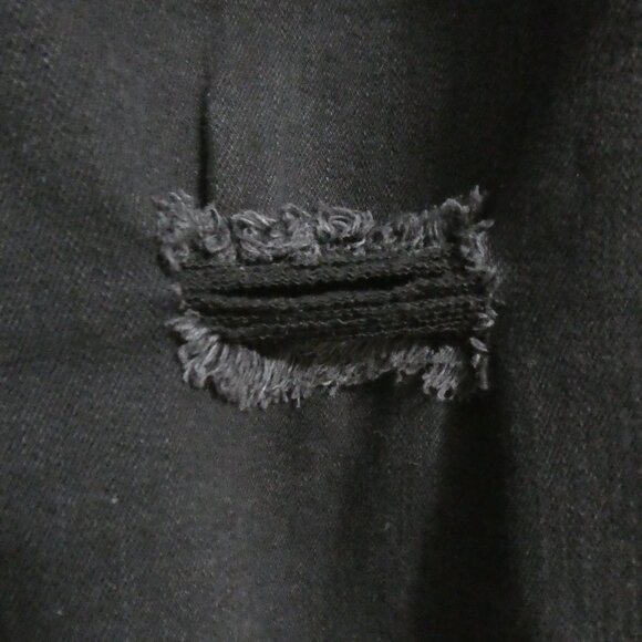 JOE FRESH + | size 16 | Classic Slim | Black Distressed Bermuda Denim Jeans - Picture 11 of 16